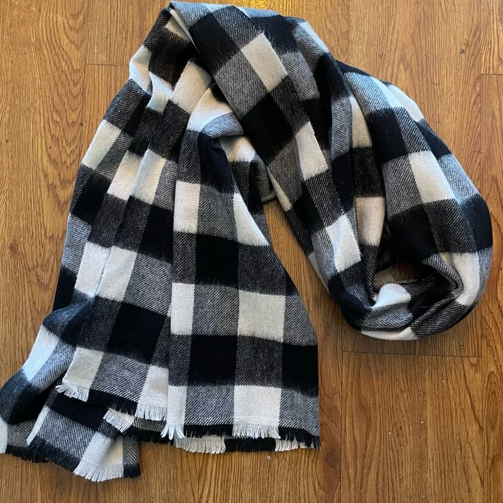Phenix Oversized Checked Scarf - Picture 6 of 12